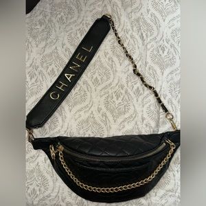 Black crossbody chest purse